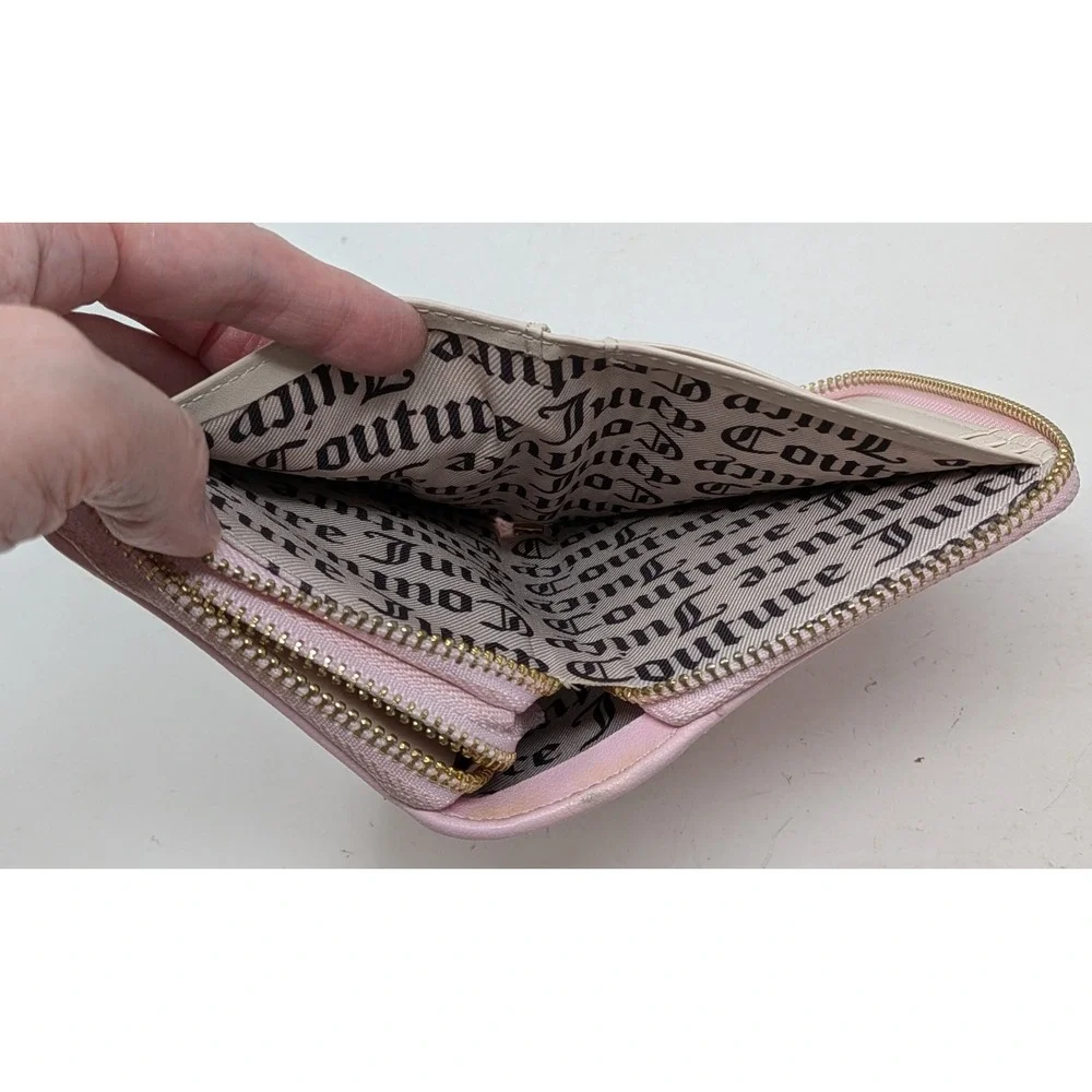 Juicy Couture State Of My Heart Medium Double Zip Around Wallet Light Pink